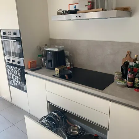 Privatunterkunft Private In Shared House *